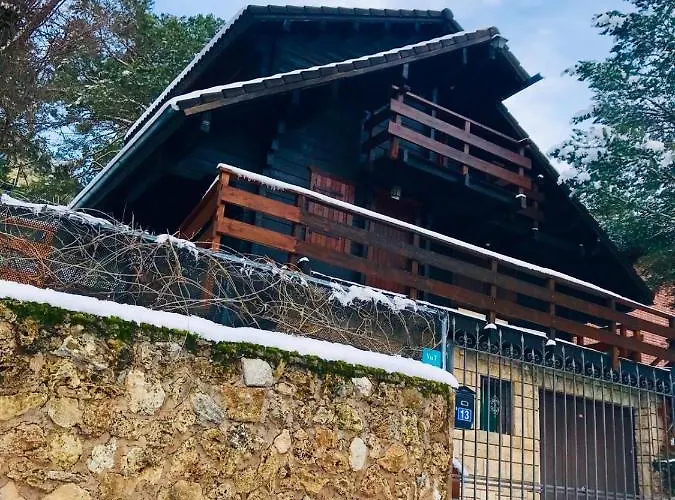 Canon Del Rio Lobos-la De Ton 펜션 *